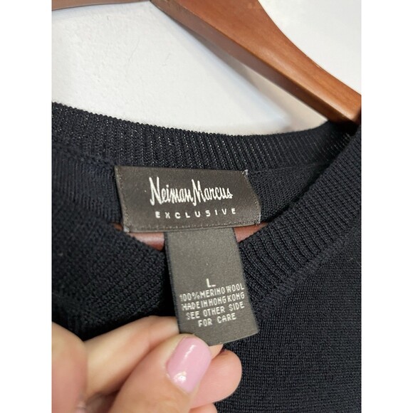 Neiman Marcus Merino Wool Black Men's Large Knit Sweater Pullover vneck - Picture 3 of 6
